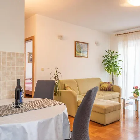 Ivana By Interhome Apartmán *