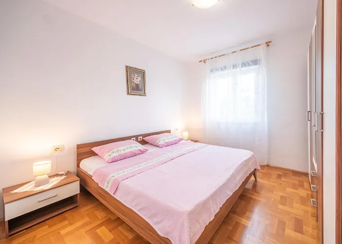 Ivana By Interhome Apartamento *